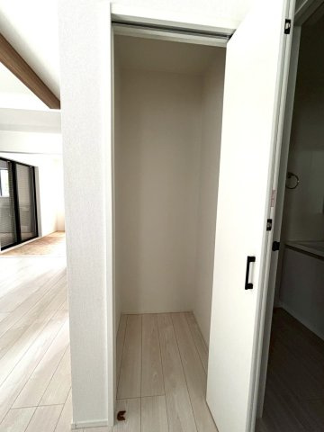 あきる野市草花5期　分譲全4棟　2号区♪の収納