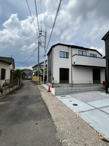 あきる野市草花5期　分譲全4棟　2号区♪の前面道路含む現地写真