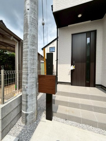 あきる野市草花5期　分譲全4棟　2号区♪の玄関