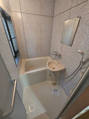マンション麗和の浴室