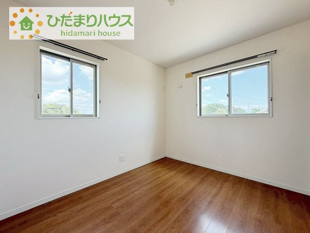 【洋室】 | 結城市大字山川新宿　中古戸建 | 机にベットを置けば子供部屋の完成です！