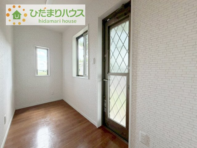 【キッチン】 | 結城市大字山川新宿　中古戸建 | キッチンにパントリー・勝手口があり、家事動線が良い間取りです！