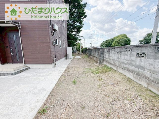 【外観】 | 結城市大字山川新宿　中古戸建 | 周辺には高い建物がないため、お庭には太陽の光が降り注ぎます♪