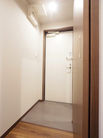 Ｌｕｍｉｎａ　Ｅａｓｔの玄関