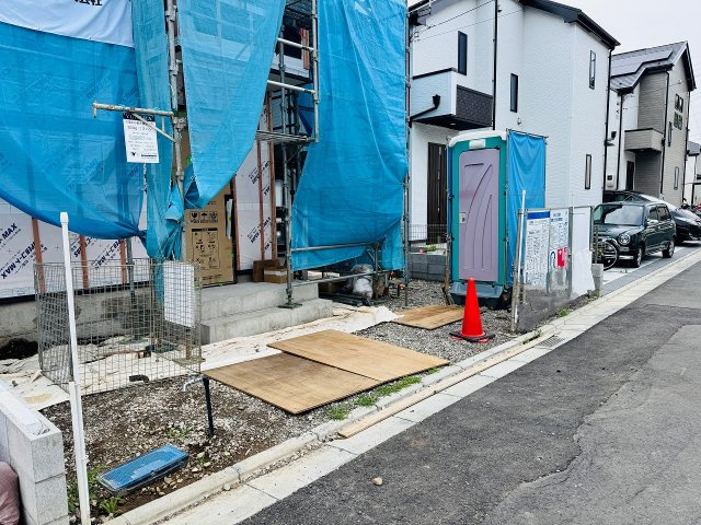 八王子市　石川町　新築一戸建て　７期の駐車場|～前面6ｍ道路につき駐車しやすいです～
