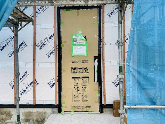 八王子市　石川町　新築一戸建て　７期の玄関|～玄関は安心のWロックキーを採用～