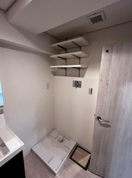 ライオンズマンション上板橋の洗面所|ライオンズマンション上板橋：洗面室には室内洗濯機置き場があります！