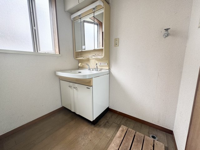 立地が良くすぐにそのまま住めるオシャレな間取り♪屋根裏部屋付き♪熊谷市肥塚のその他