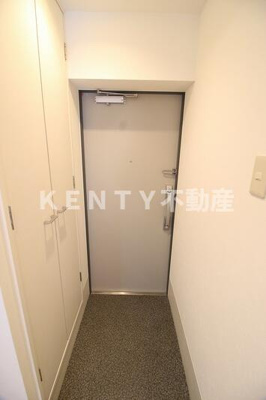 【玄関】 | ダイヤモンドレジデンス西小山 | 明るい玄関です