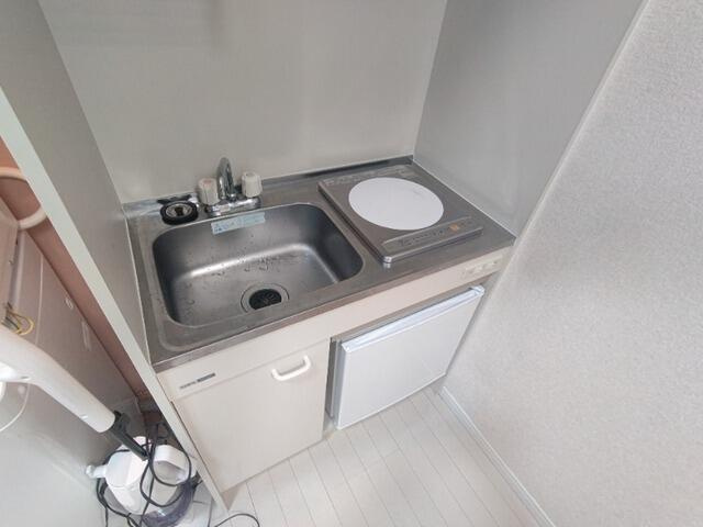 川崎市多摩区登戸のアパートのキッチン
