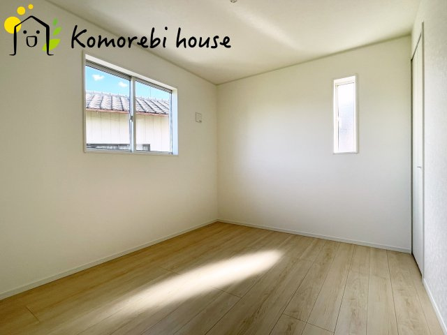 さいたま市見沼区南中丸　第28　新築一戸建て　クレイドルガーデン　01の洋室|落ち着いた色調の洋室です