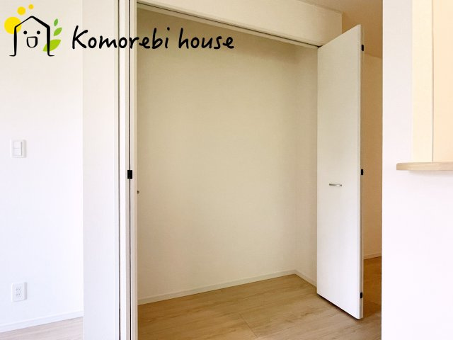 さいたま市見沼区南中丸　第28　新築一戸建て　クレイドルガーデン　01の収納|たっぷりとした収納スペースです