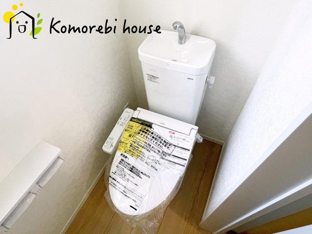 さいたま市見沼区南中丸　第28　新築一戸建て　クレイドルガーデン　01のトイレ|落ち着いたトイレです