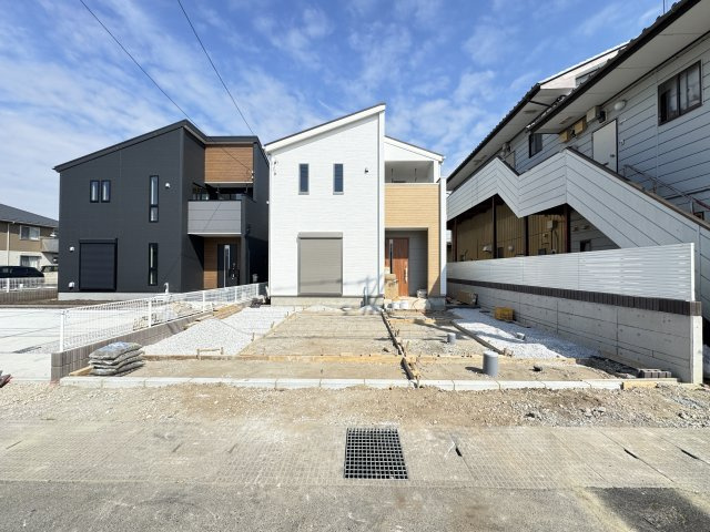 新築　前橋市幸塚町第２　Livele Garden.S　2号棟の駐車場|現地写真　駐車スペースは並列2台分可能です！
