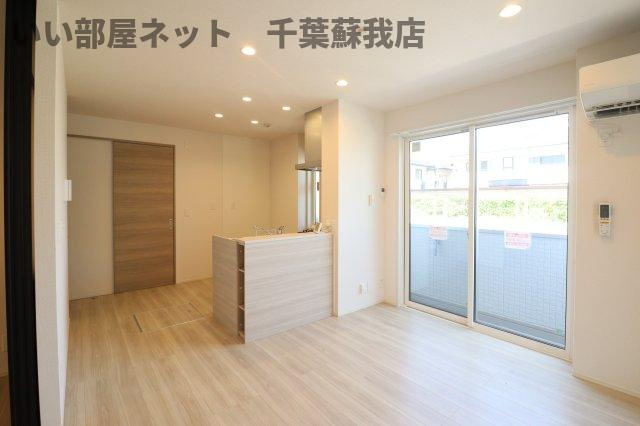 D-ROOM君塚ⅠBの居間・リビング|ゆったり過ごせる居間です