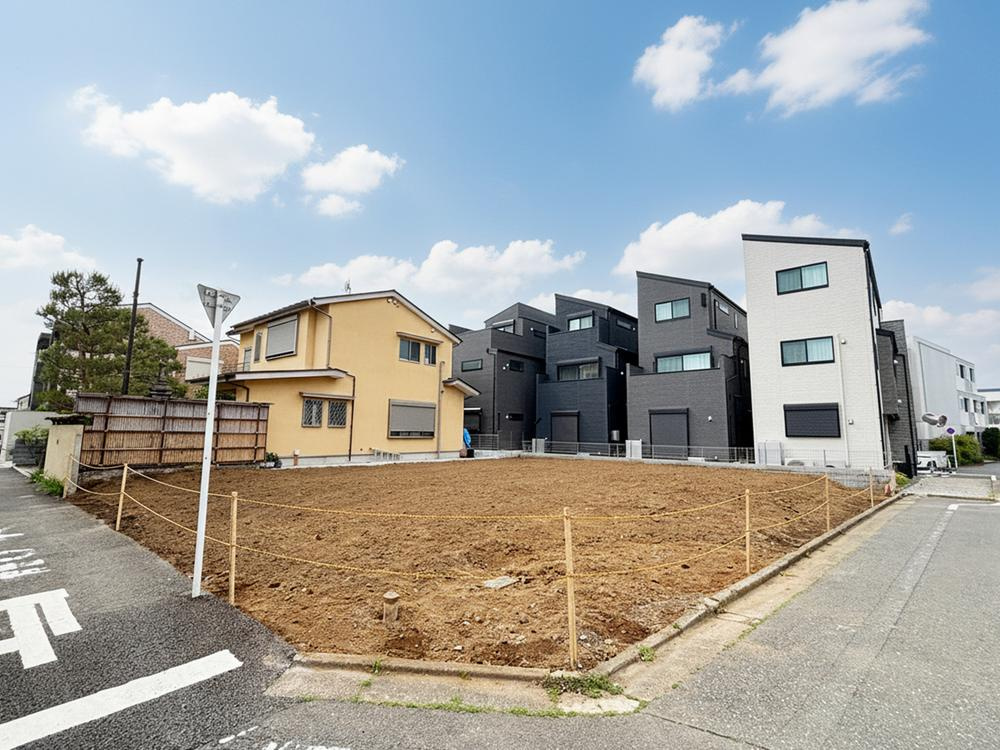 練馬区小竹町2丁目　交通アクセス抜群　静かな環境の全3区画の外観