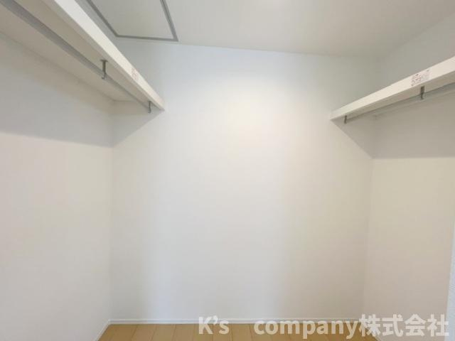 藤沢市辻堂太平台2丁目　新築戸建　1号棟の収納|洋室7帖のウォークインクローゼット☆