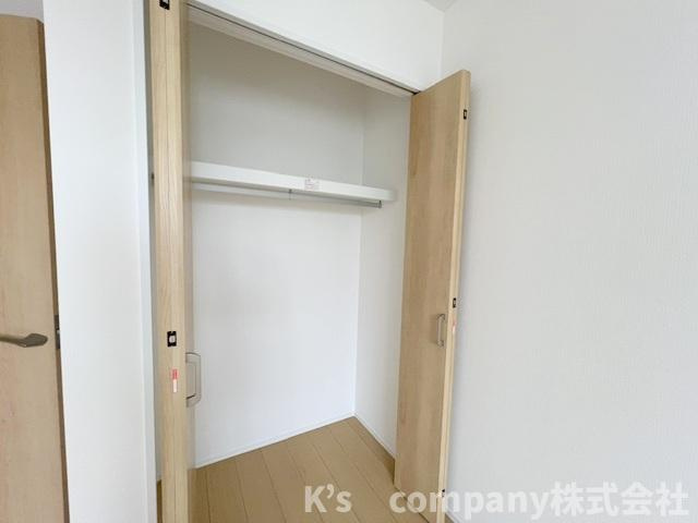 藤沢市辻堂太平台2丁目　新築戸建　1号棟の収納|洋室5.1帖の収納スペース◇