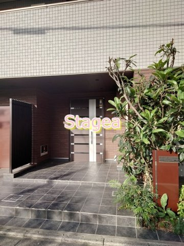 スバルレジデンス北浦和のエントランス