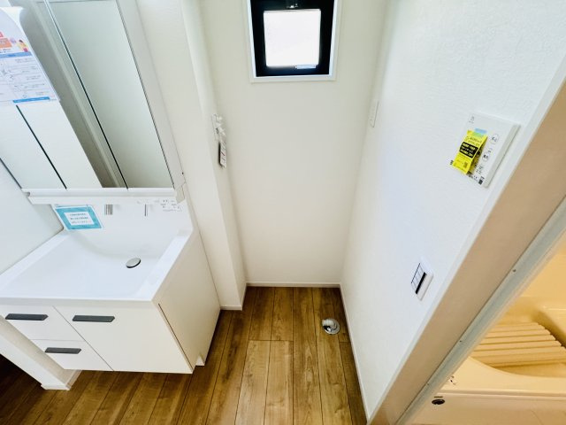 松戸市八ヶ崎３丁目新築戸建【八ヶ崎第二小学校:9分】のランドリースペース|洗濯機置き場