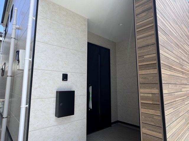 松戸市八ヶ崎３丁目新築戸建【八ヶ崎第二小学校:9分】のエントランス|エントランス・玄関ポーチ