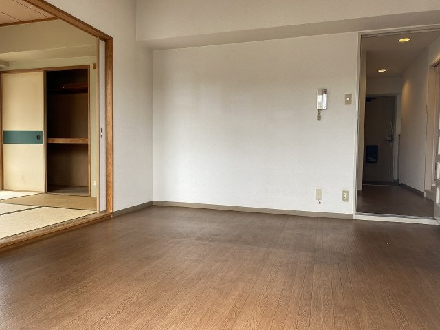カーサエクセレントの居間・リビング