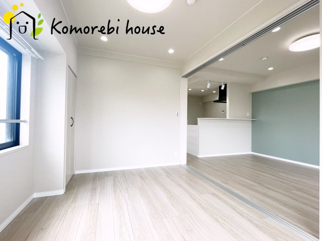 サンハイツ蓮田の洋室|明るい洋室です