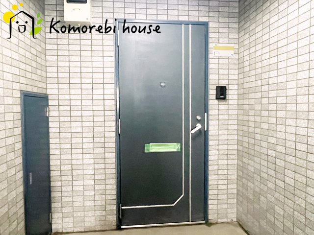 サンハイツ蓮田の玄関