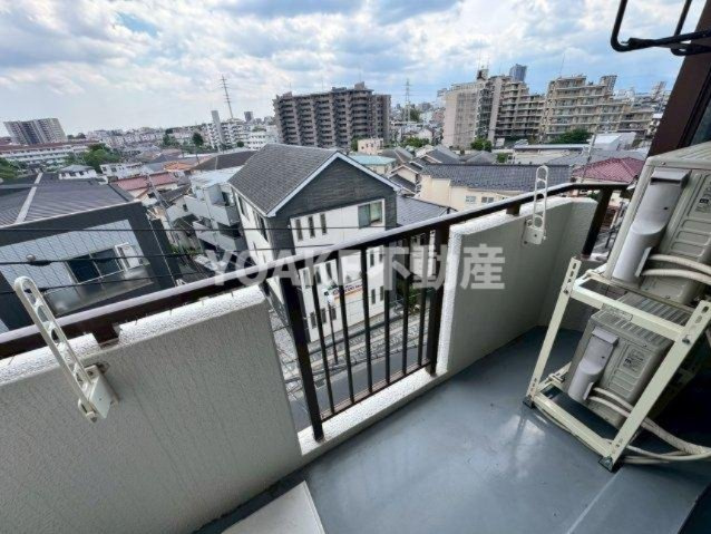 メゾンドＡ２のバルコニー|別号室の写真となります。現況優先