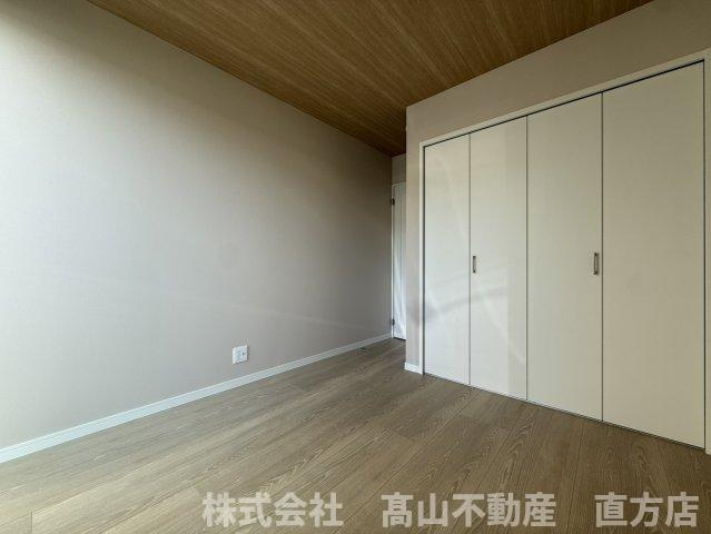 直方市大字感田のアパートの洋室