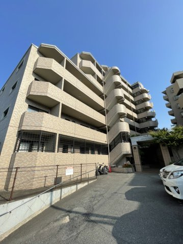 福岡市南区平和１丁目の賃貸マンションの外観