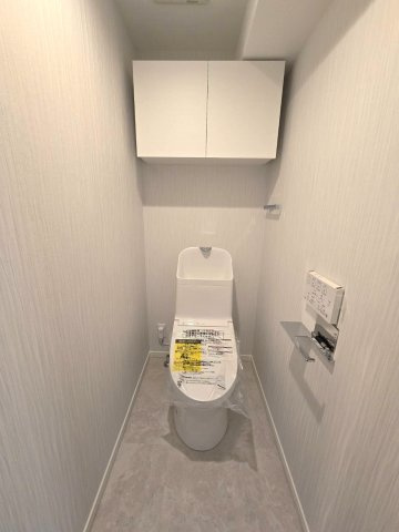 トーカンマンション大橋のトイレ|シンプルで美しく、使い勝手にも優れたトイレ設計です。