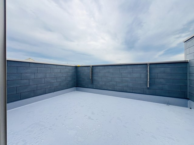 碧南市天神町1丁目15番　『仲介手数料無料』新築一戸建て・建売のバルコニー
