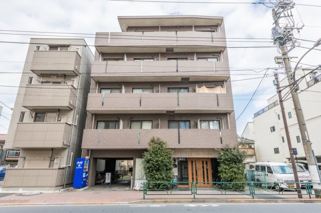ティアラ目白AVENUEの外観