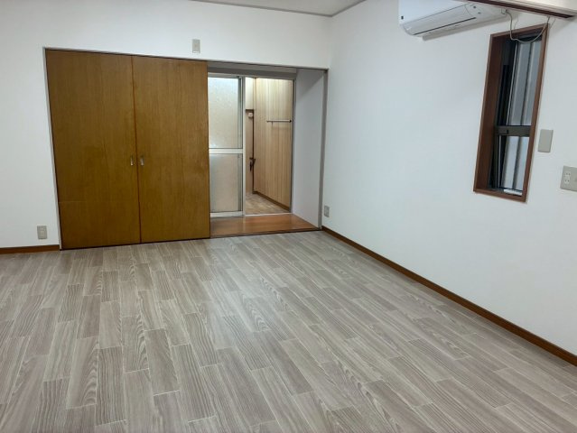 【居間・リビング】 | 俊徳町貸家