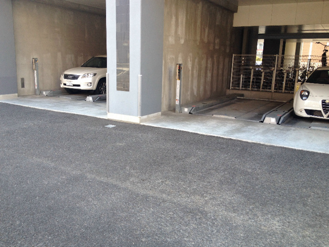 【駐車場】レジディア榴岡イースト棟
