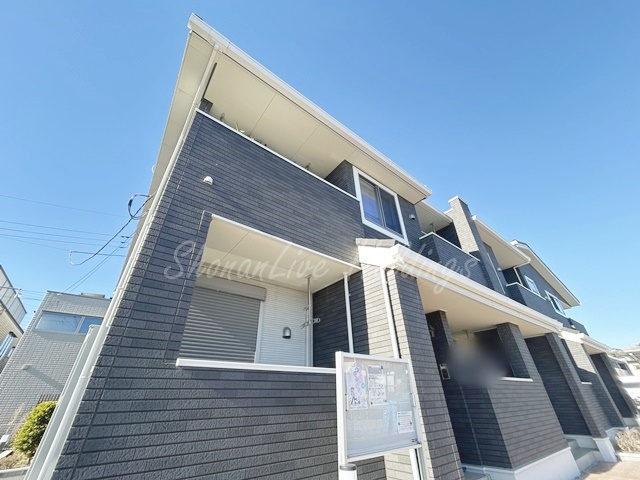 茅ヶ崎市室田２丁目のアパートの外観