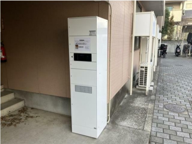 川崎市多摩区登戸新町の賃貸マンションのエントランス