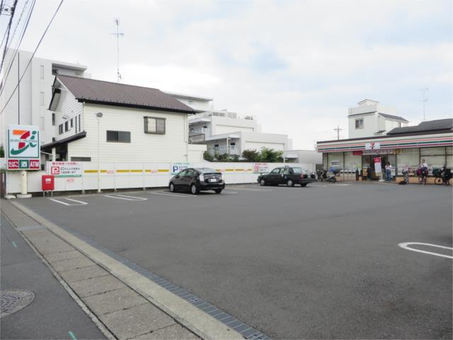 川崎市多摩区登戸新町の賃貸マンションの駐車場|セブンイレブン　川崎…まで404m