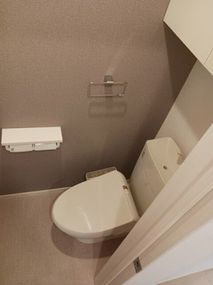 【トイレ】 | コンフォート　アークＡ | 落ち着いた色調のトイレです