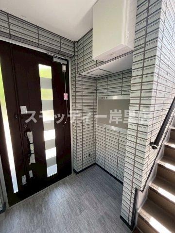 ルナコート南港中のエントランス