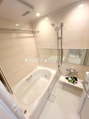 アクシア日本橋　2階　角部屋　リフォーム済の浴室