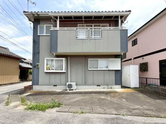 【中古戸建】本庄市都島の外観|■外観｜ここから始まる「日常」はご家族にとってかけがえのない時間となります。少しでも豊かに、快適に。