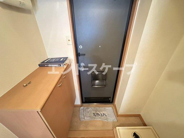 アーバンフラッツの玄関|高崎、前橋のお部屋探しはエンドスケープまで！お客様の理想お聞かせ下さい♪