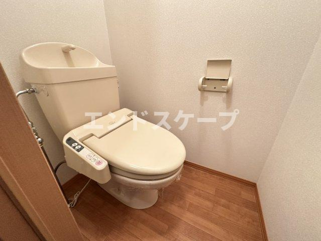 アーバンフラッツのトイレ|高崎、前橋のお部屋探しはエンドスケープまで！お客様の理想お聞かせ下さい♪