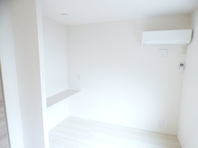 【洋室】 | エターニ海岸通