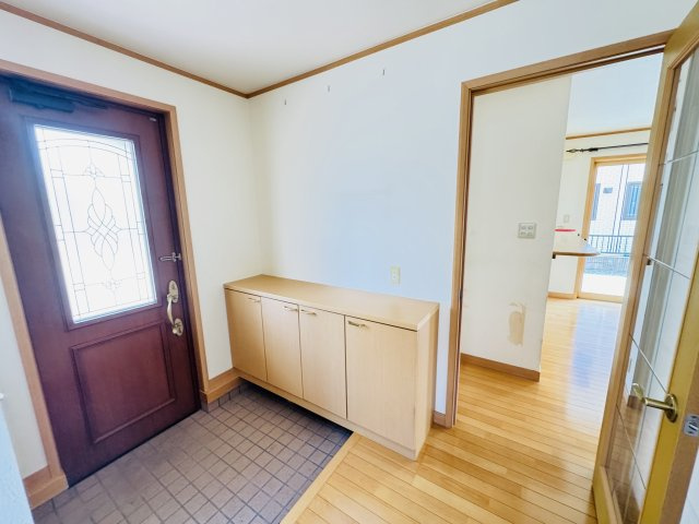 前橋市箱田町　中古住宅の玄関|前橋市箱田町　中古住宅