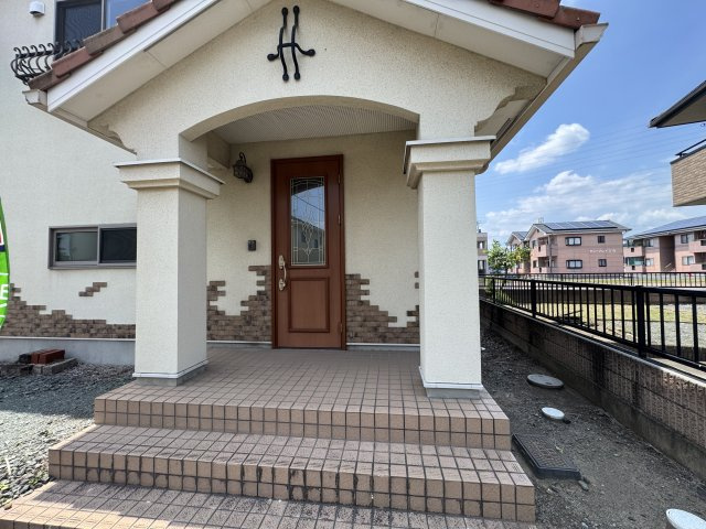 前橋市箱田町　中古住宅の玄関|前橋市箱田町　中古住宅