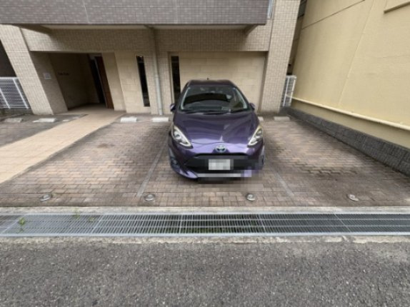 【駐車場】キューブコート 
