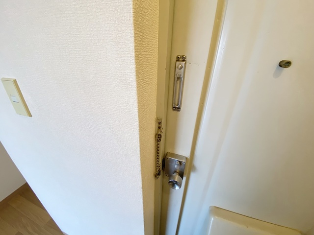 エメラルドマンションのセキュリティ|ドアチェーンです！
